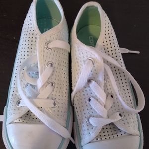 Childs Converse sneaker